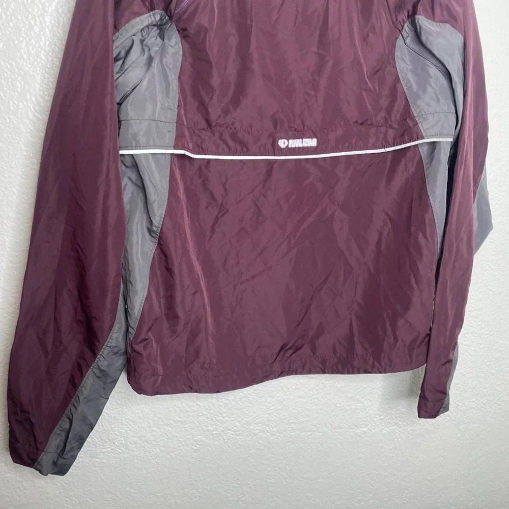 Pearl Izumi Womens Cycling Jacket Medium Burgundy Grey Reflective Windbreaker
